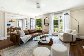 Charming Walk Street Home - A Venice Beach Hideaway